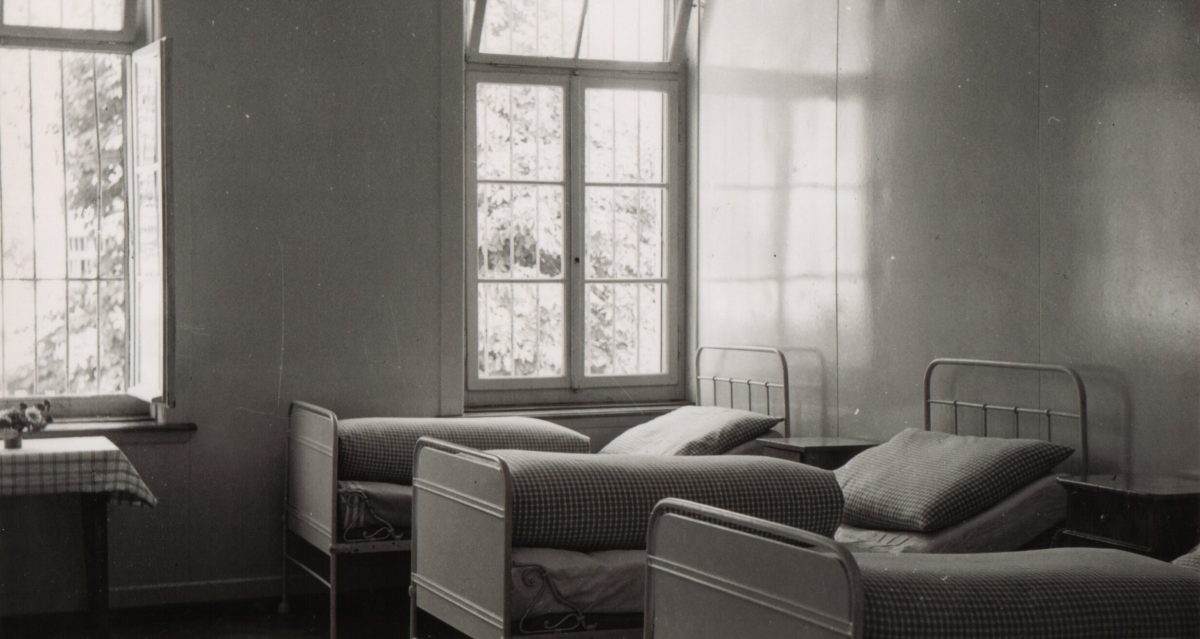 7_-patientenzimmer-um-1945